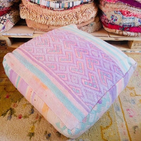 Selling: 100 Stuks Vintage Marokkaanse Kelim Vloer Poef, Ottoman