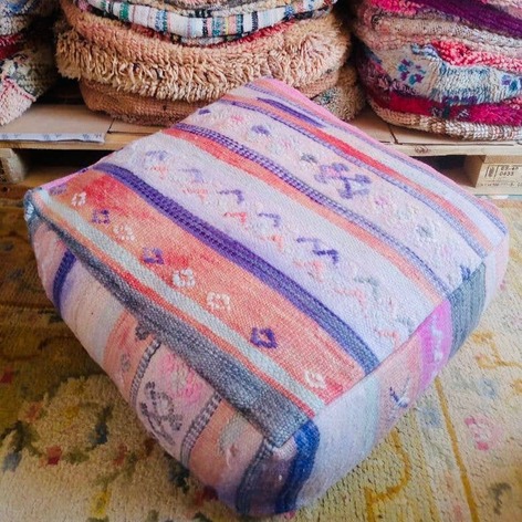 Selling: 100 Stuks Vintage Marokkaanse Kelim Vloer Poef, Ottoman