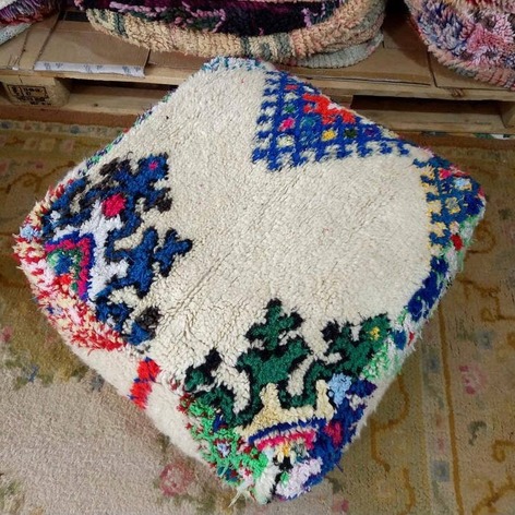 Selling: 100 Stuks Vintage Marokkaanse Kelim Vloer Poef, Ottoman